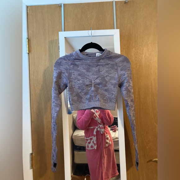 Gymshark Seamless Camo Crop Top - Picture 3 of 6